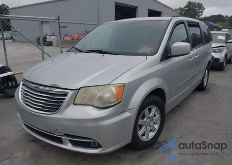 2012 Chrysler Town & Country Touring z USA, uszkodzony, nr VIN 2C4RC1BG5CR306913
